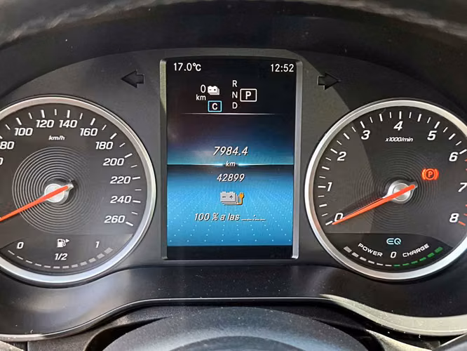 MERCEDES-BENZ C 300 2021