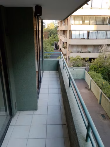 PLAZA LAS LILAS  (180936)