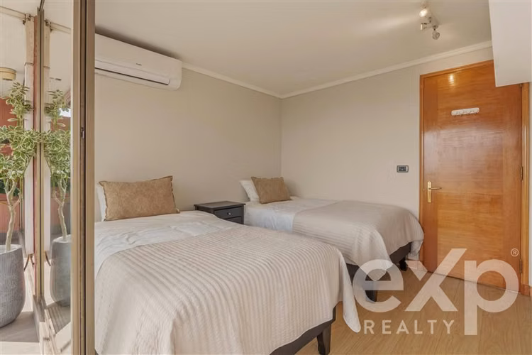 Arriendo Exquisito Depto amoblado 3 dorm. Alto Las Condes - Imagen 33