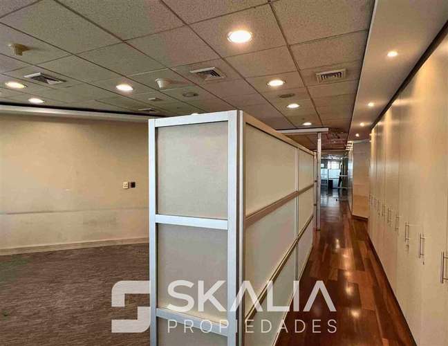 Arriendo oficina 437 m2 Torre Centenario Santiago Centro - Imagen 6