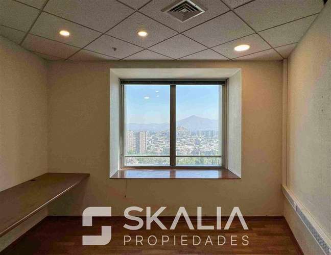 Arriendo oficina 275 m2 Torre Centenario Santiago Centro - Imagen 8
