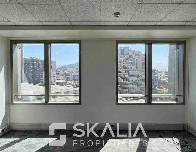Arriendo oficina 274 m2 Torre Centenario Santiago Centro - Imagen 2