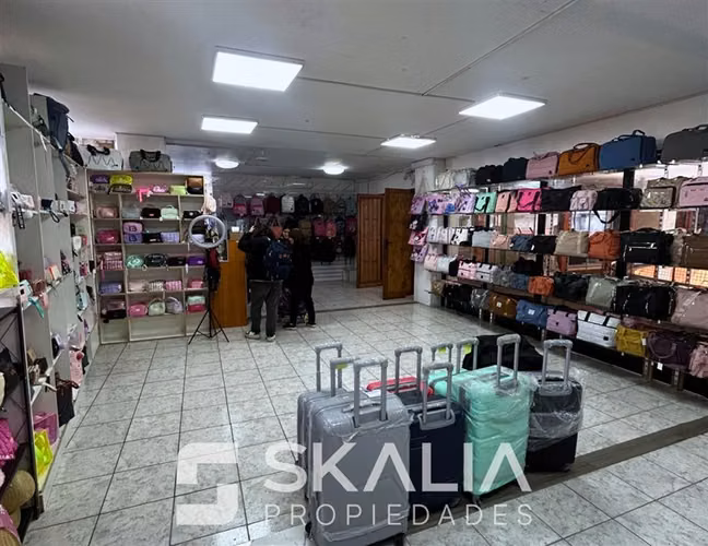 Venta local comercial 108 m2 Metro Unión Latinoamericana