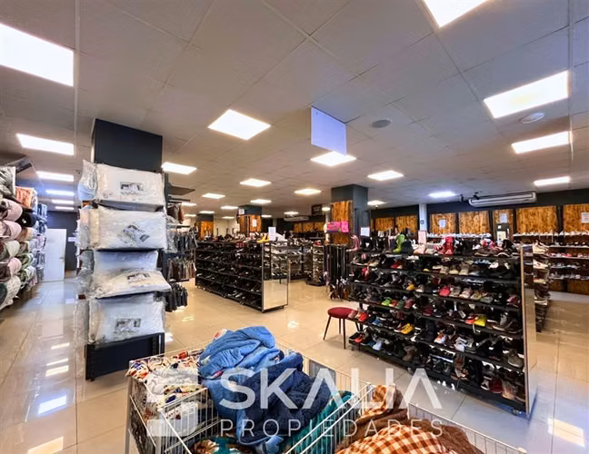 Arriendo local comercial 1.200 m2 Centro Los Ángeles