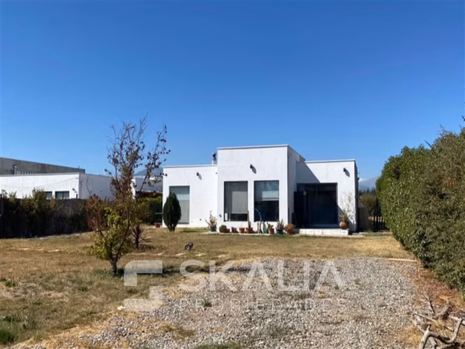 Casa en Venta 6 dormitorios - 3 baños - 309 m2, en Paine