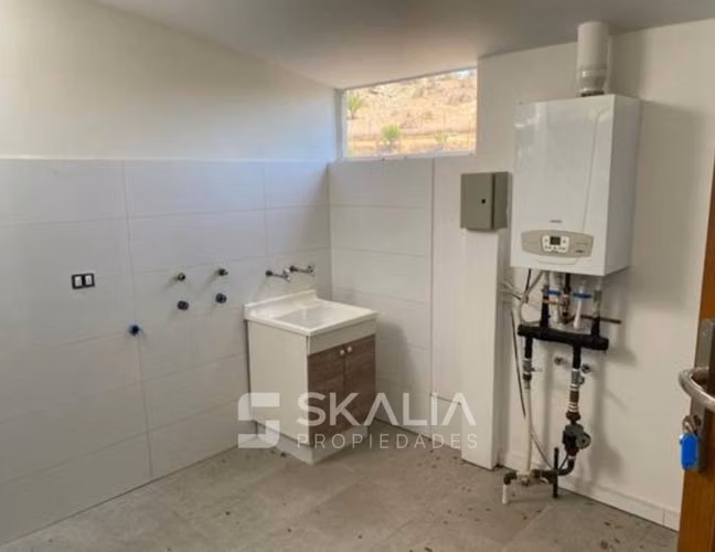 Casa en Parcela en arriendo en Hacienda Chacabuco, Colina