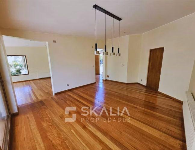 Casa en Parcela en arriendo en Hacienda Chacabuco, Colina