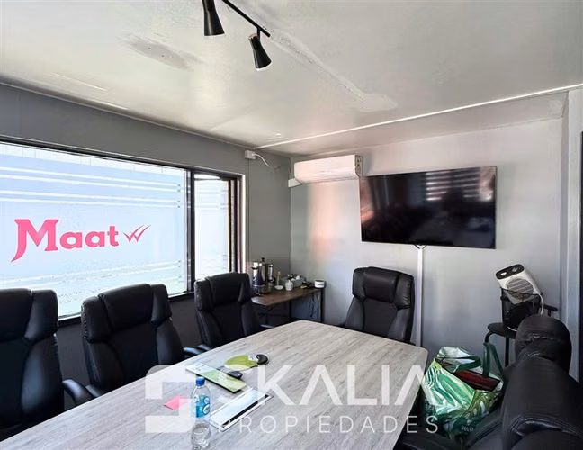 Arriendo local comercial 178 m2 Cochrane Concepción