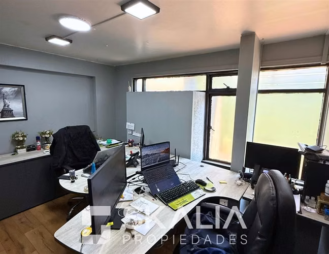 Arriendo local comercial 178 m2 Cochrane Concepción
