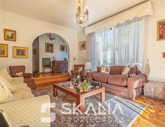 Venta casa 5 dormitorios Barrio Universitario Concepción - Imagen 2