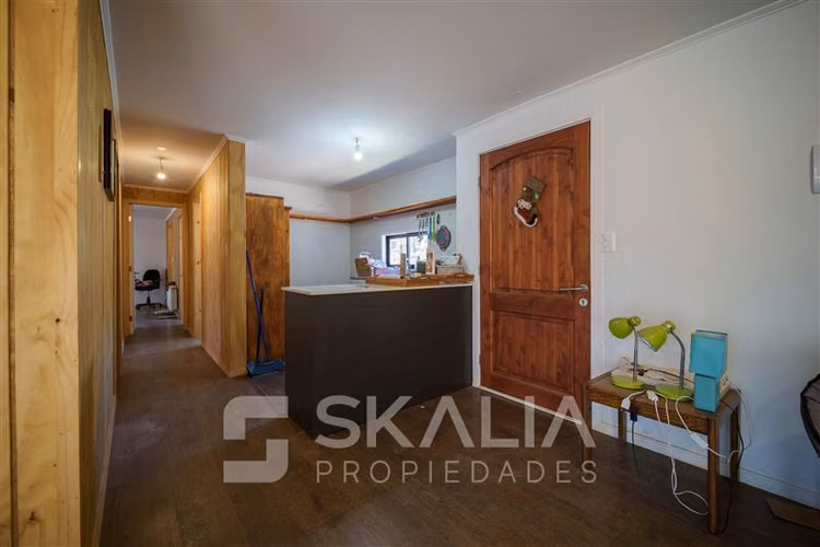 Parcela en venta en Altos de Coliumo. Con 3 casas. 4.750 m2.