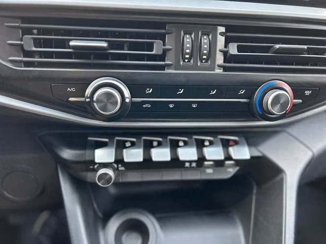 PEUGEOT LANDTREK LANDTREK ACTIVE HDI  | 2842