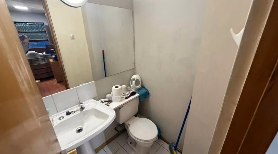 Vendemos Excelente Oficina En Inmejorable Ubicación En El Centro De Temuco - Imagen 5