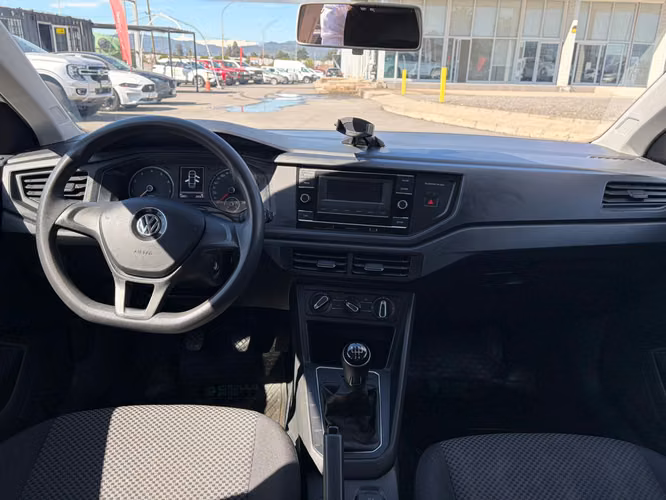 VOLKSWAGEN VIRTUS 1.6 TRENDLINE MT