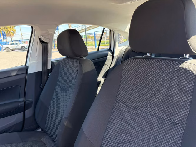 VOLKSWAGEN VIRTUS 1.6 TRENDLINE MT