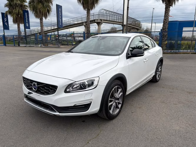 VOLVO S60 2.0 D4 CROSS COUNTRY PLUS AT 4X4 DIESEL