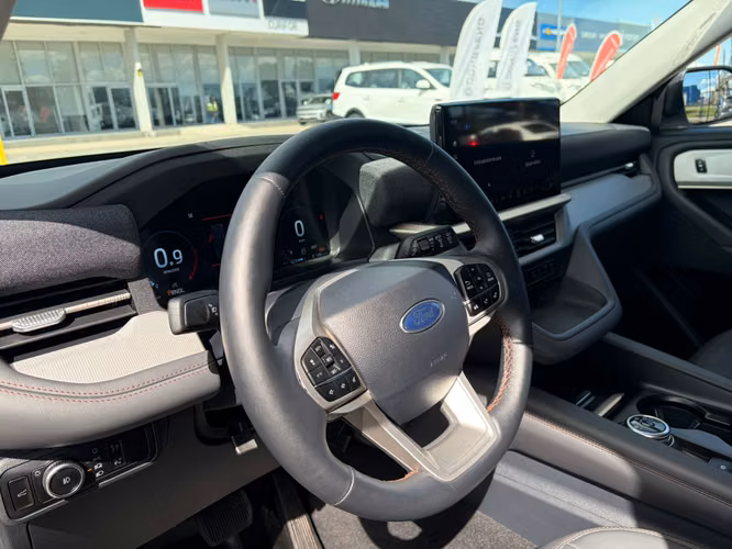 FORD EXPLORER 2.3 ACTIVE 4X2