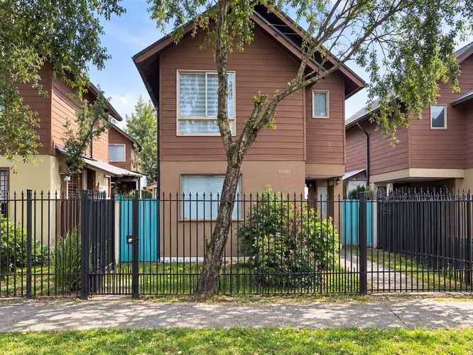 VENTA CASA VALLE ASTURIAS II AV. BARROS ARANA (180950)