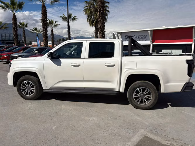 JMC GRAND AVENUE MT 4X2 2,3