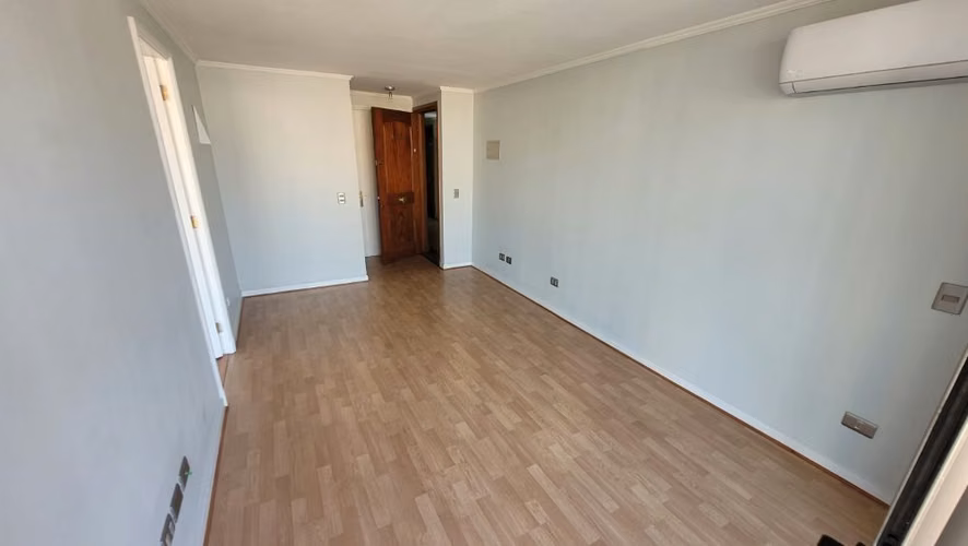 SE ARRIENDA, LINDO DEPTO LAS CONDES, SECTOR EL GOLF - Imagen 5