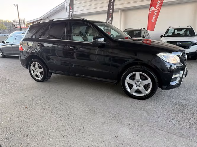 MERCEDES BENZ ML350 BLUE