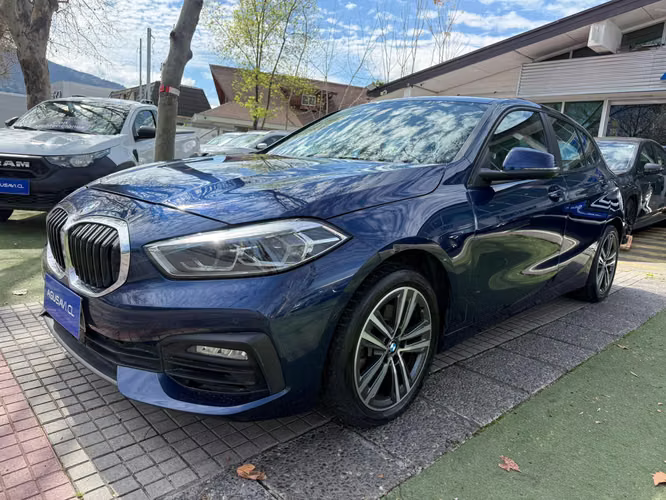 BMW 118i 1.5 DINAMYC 4X2 AT 5P. (2020)