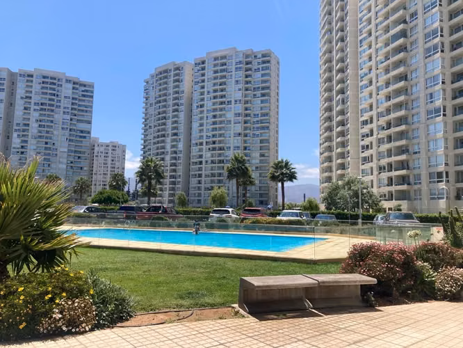 Depto amoblado 2D 1B, estacionamiento y piscina, Peñuelas