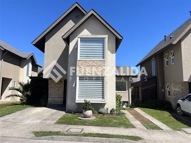 Casa en arriendo de 3D3B en Condominio de Osorno