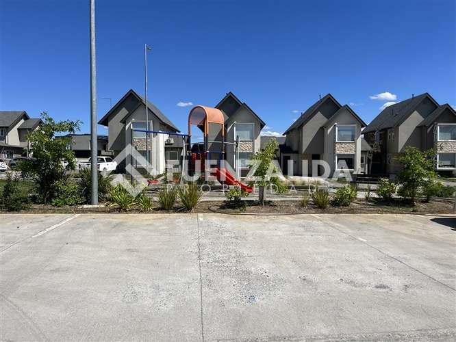 Casa en arriendo de 3D3B en Condominio de Osorno