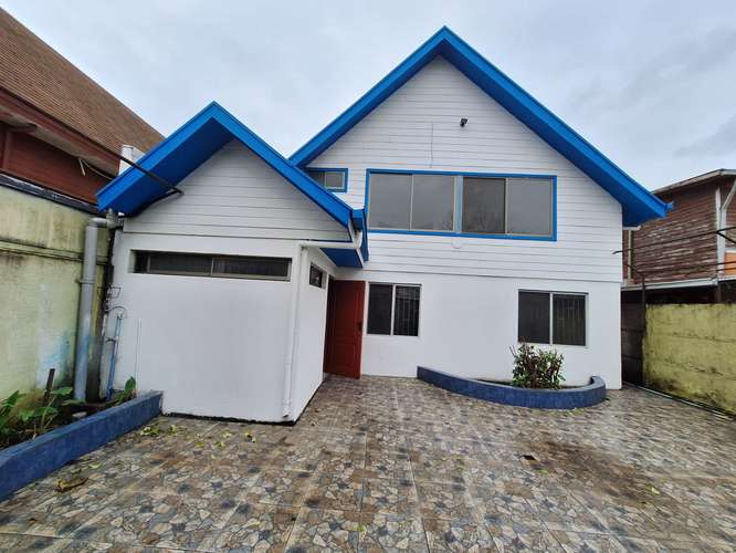 VENDO EXTRAORDINARIA CASA  DE 140 M2 