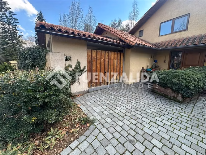 Casa en venta de 4 dorm 4 baños condominio en Huechuraba - Imagen 12