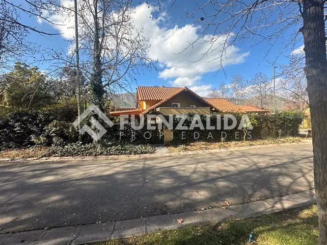 Casa en venta de 4 dorm 4 baños condominio en Huechuraba - Imagen 36