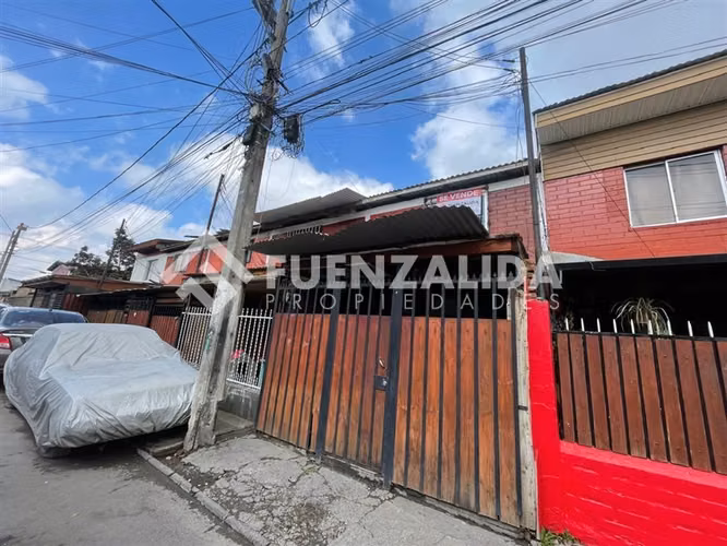 Casa en venta de 3 dorm. en La Pintana