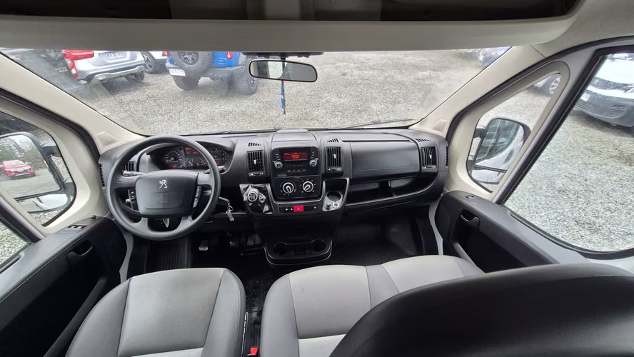 PEUGEOT BOXER 2023