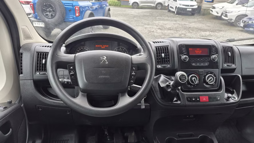 PEUGEOT BOXER 2023