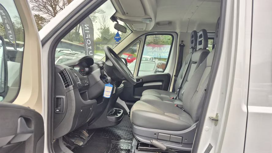 PEUGEOT BOXER 2023