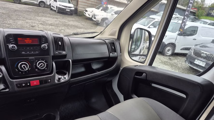 PEUGEOT BOXER 2023