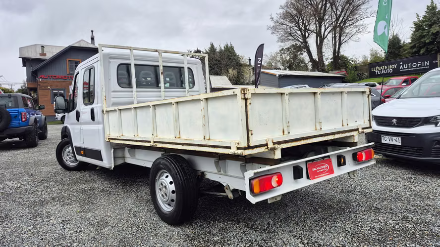 PEUGEOT BOXER 2023
