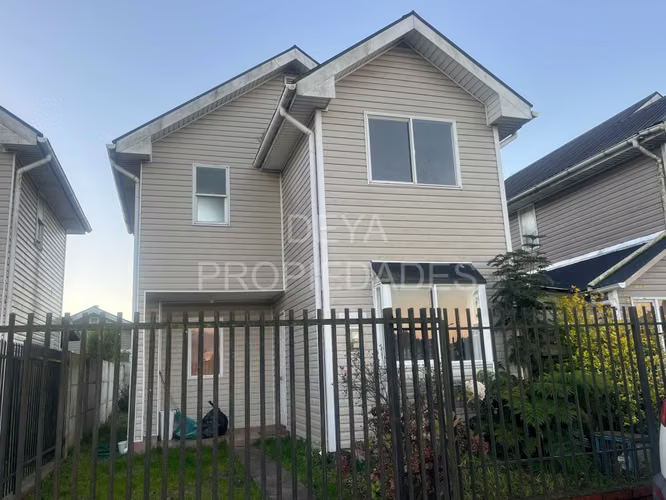 Casa en arriendo en Mirador de Puerto Varas (180971)