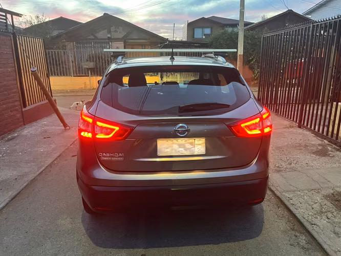 Vendo Nissan Qashqai Sense 2.0 año 2017 - Impecable – Papeles al día hasta 2027