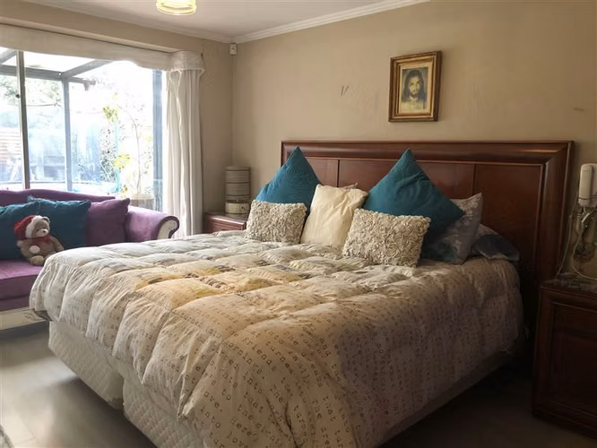 Casa en venta en Peñalolén 4D/ 4B/ Piscina - Imagen 8