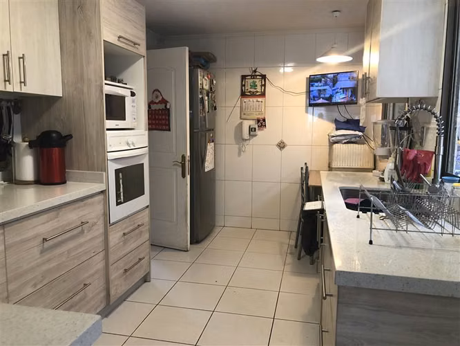 Casa en venta en Peñalolén 4D/ 4B/ Piscina - Imagen 7