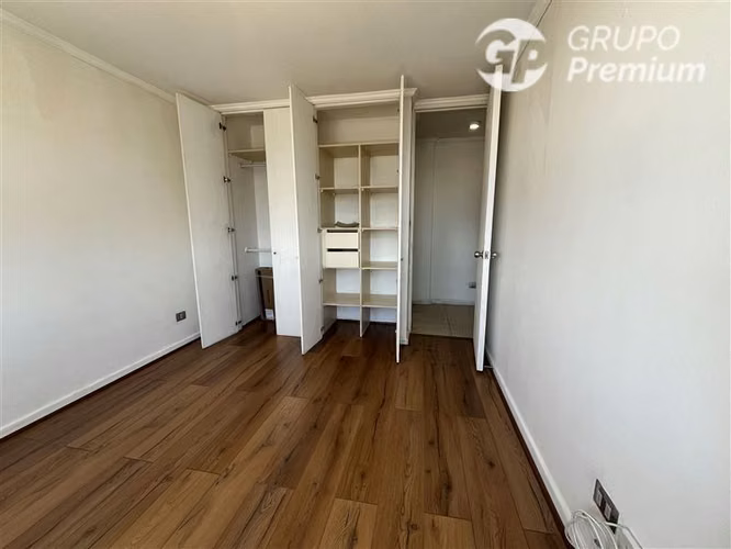VENTA DEPTO 2D + 2E + 1 AMPLIA BODEGA SAN FRANCISCO SANTIAGO