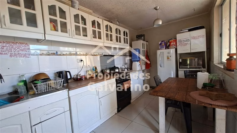 Casa en venta en Peñaflor: Conectividad y seguridad