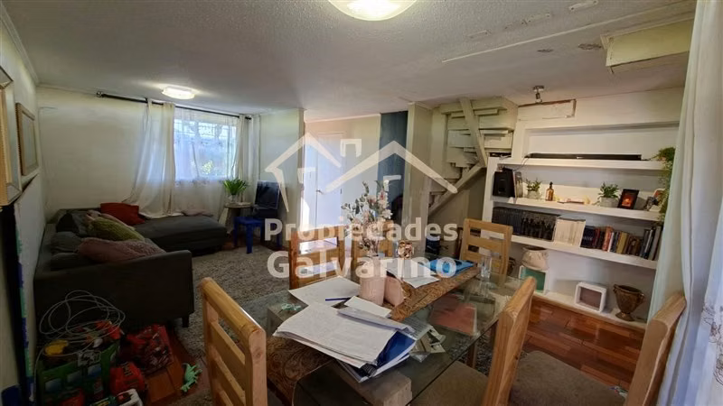 Casa en venta en Peñaflor: Conectividad y seguridad
