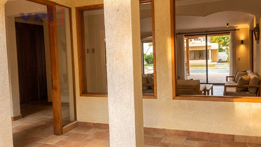 Amplia y Exclusiva Propiedad en Venta en Jardines del Sur - Imagen 3