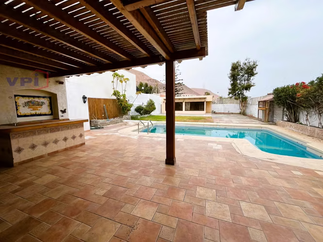 Amplia y Exclusiva Propiedad en Venta en Jardines del Sur - Imagen 8