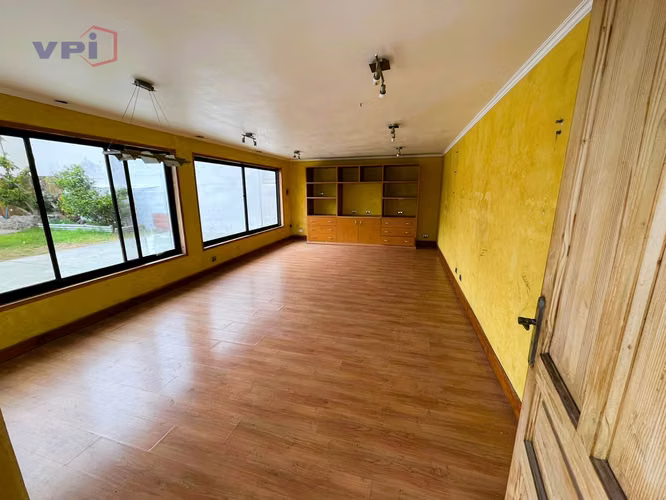 Amplia y Exclusiva Propiedad en Venta en Jardines del Sur - Imagen 9