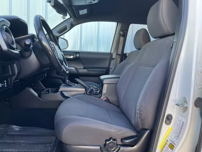 TOYOTA TACOMA DCAB SPORT TRD 3.5 AT AÑO 2016 - Imagen 10