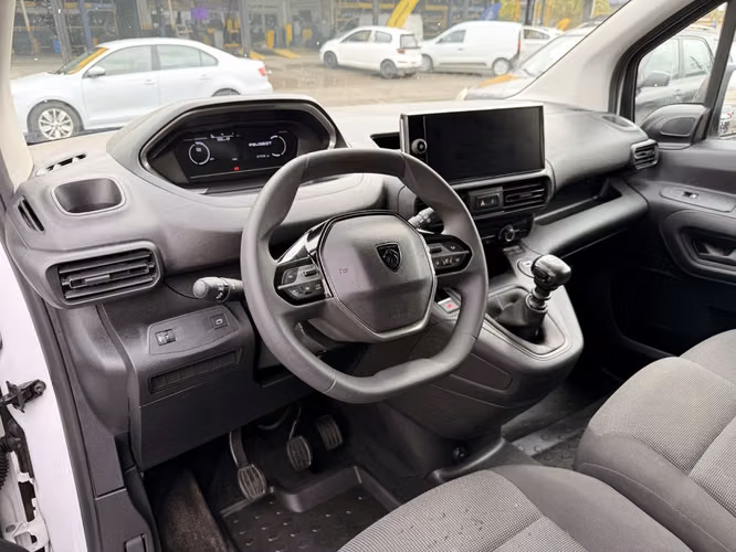 PEUGEOT PARTNER 2025 - Imagen 11